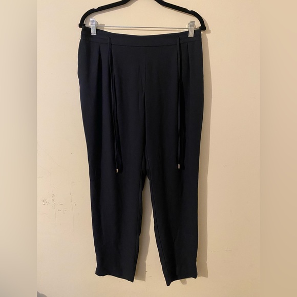 Zara Women’s Straight Leg Black Pants - Picture 2 of 8